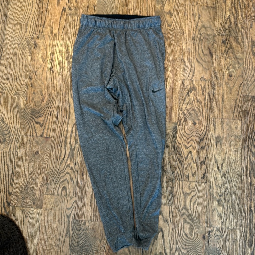 Nike Men’s Yoga pants size S
